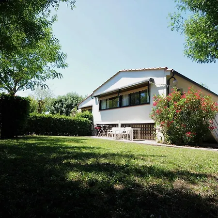 Villaggio Rivaverde * 卡波尼费拉
